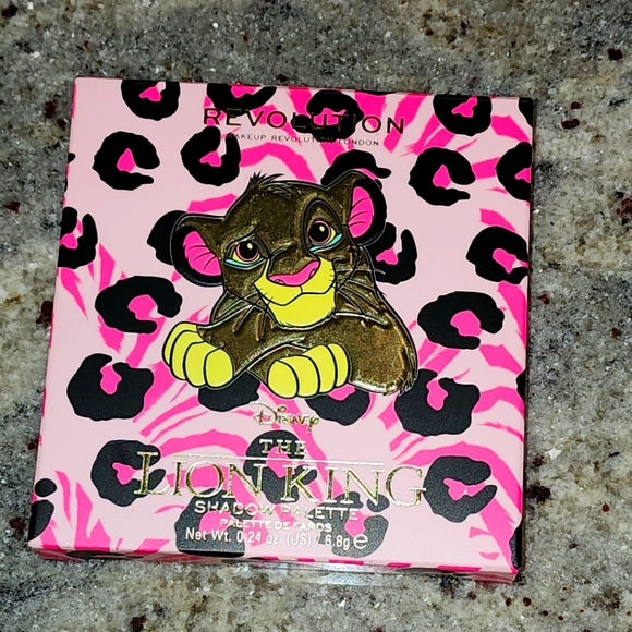 BNIB🦁Disney's The Lion King Revolution I Walk on the Wild Side Shadow Palette - Picture 7 of 8